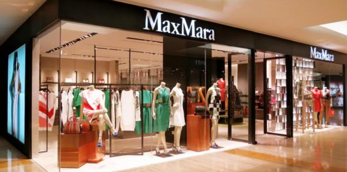 MaxMara Shopping Event Supporting Friendship  Banner