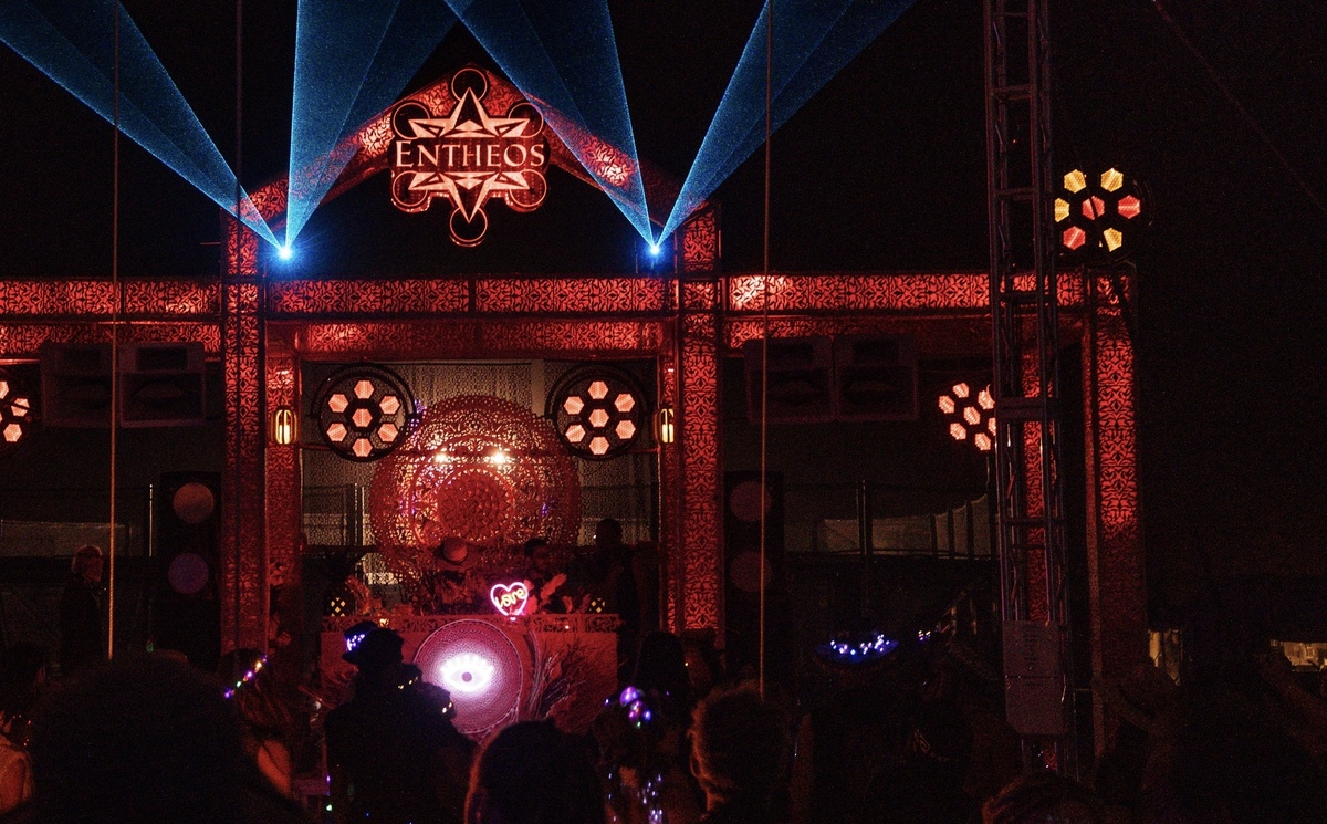 Love Burn 2024 Banner