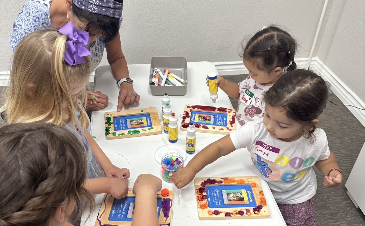  Mini Makers Studio- Adult and Me Creative Time! Mommy-n-me style! Banner